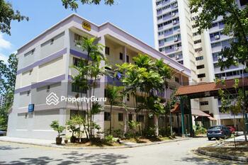 651 Hougang Avenue 8