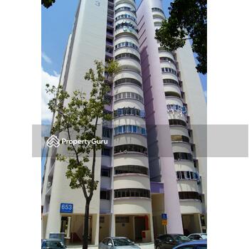 653 Hougang Avenue 8