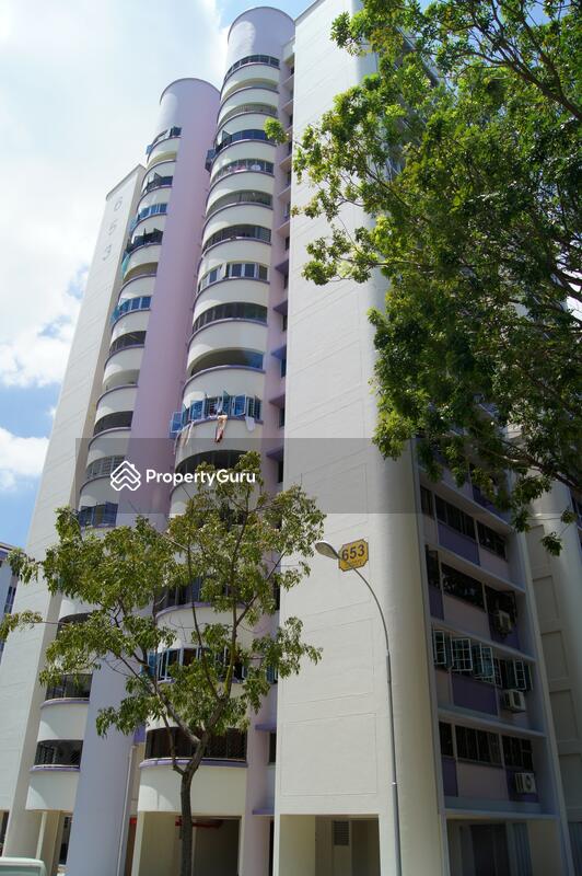 653 Hougang Avenue 8 #0