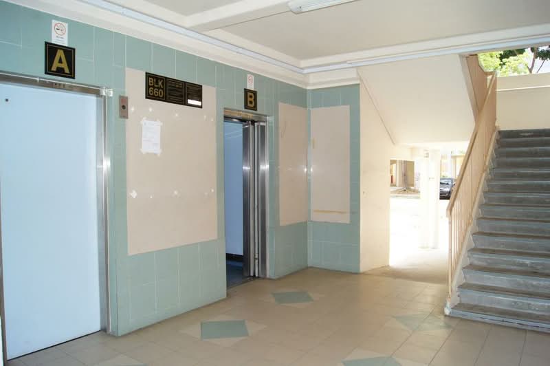 660 Hougang Avenue 8