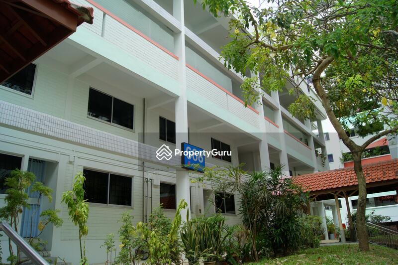 For Sale - 668 Hougang Avenue 8