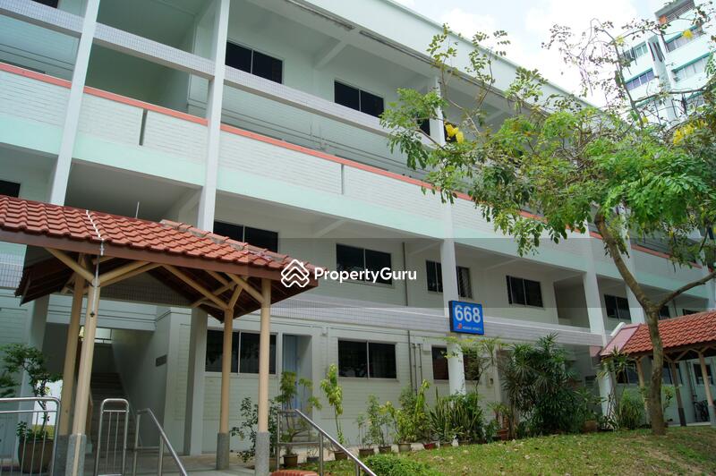 For Sale - 668 Hougang Avenue 8