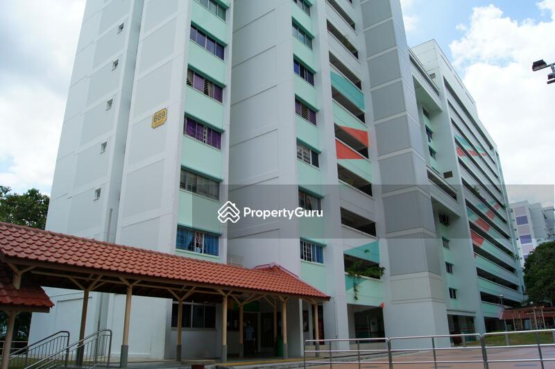669 Hougang Avenue 8 #0