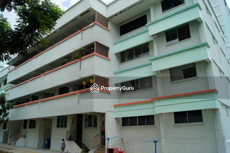 672 Hougang Avenue 8 #0