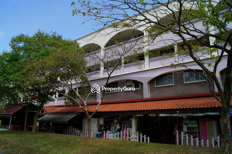 681 Hougang Avenue 8 #0