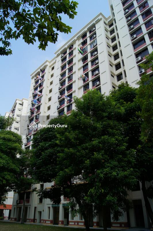 916 Hougang Avenue 9 #0