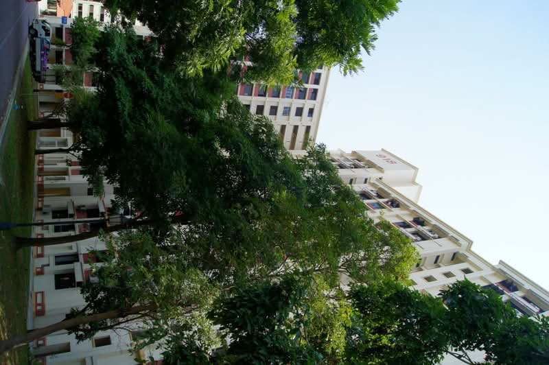 918 Hougang Avenue 9