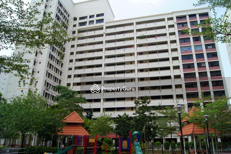 923 Hougang Avenue 9 #0