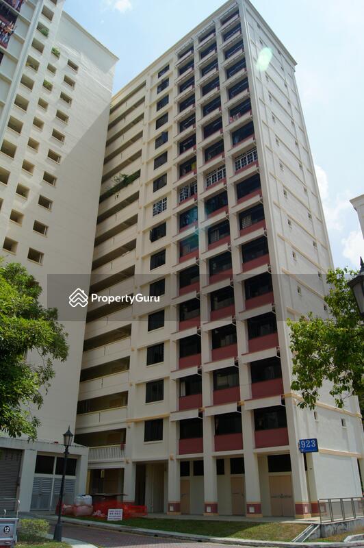 923 Hougang Avenue 9 #0