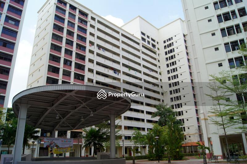 924 Hougang Avenue 9 #0
