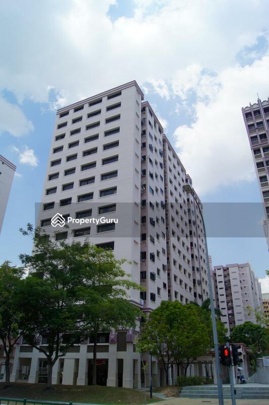 951 Hougang Avenue 9 #0