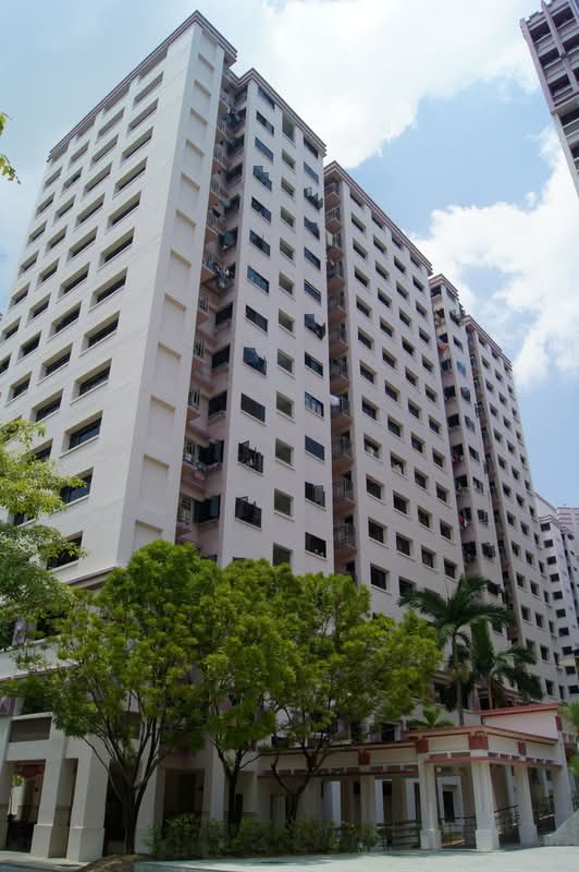 951 Hougang Avenue 9