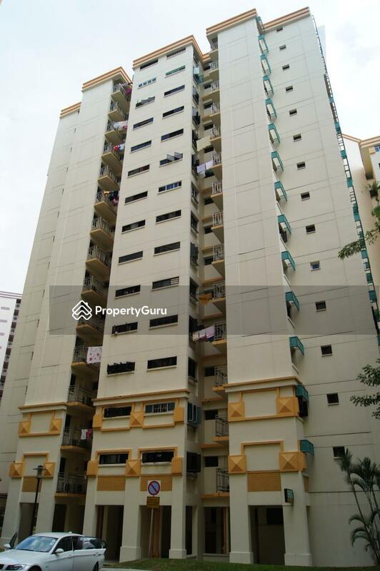960 Hougang Avenue 9 #0