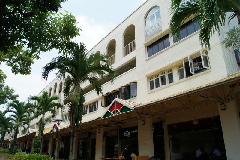 212 Hougang Street 21, 212 212, Hougang / Punggol / Sengkang, 650 sqft, Shop / Shophouse For Rent, by Chiew A K Chris, 500272681 - CommercialGuru.com.sg