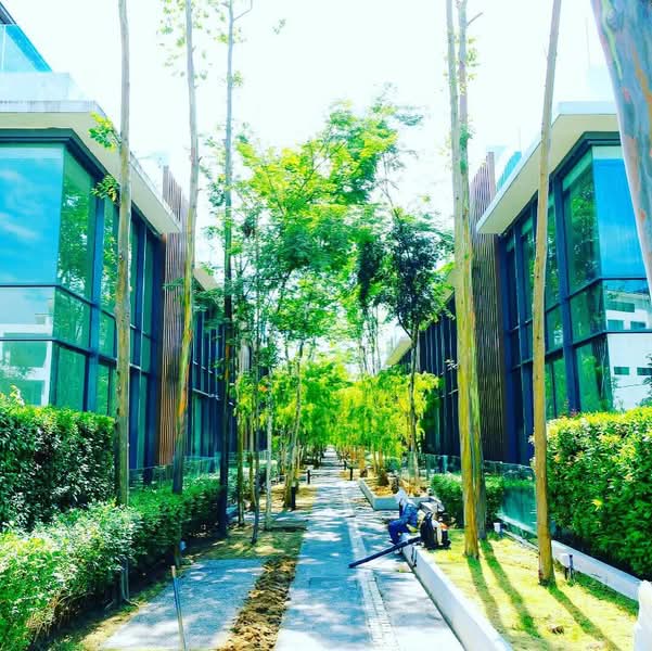 For Sale - Pool Villas @ Reflexion, Bandar Nusaputra