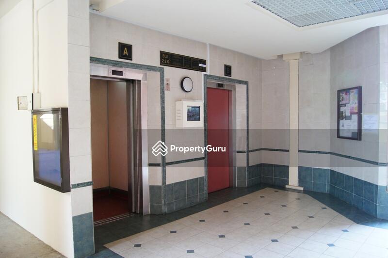 For Rent - 220 Hougang Street 21