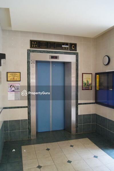 For Sale - 221 Hougang Street 21
