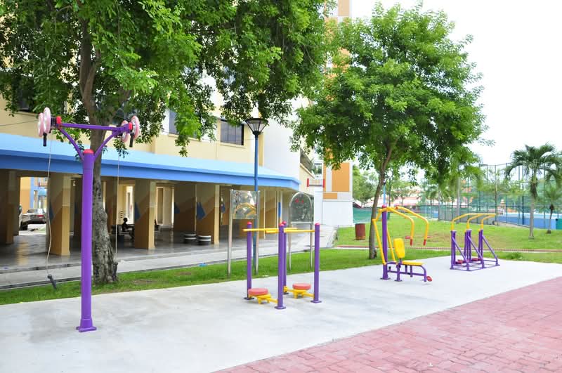 244 Hougang Street 22