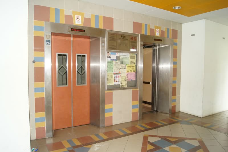 699 Hougang Street 52