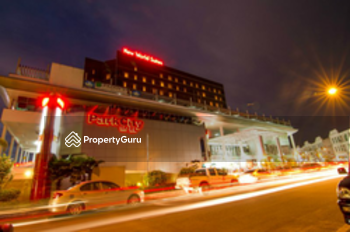 Parkcity Commercial Square