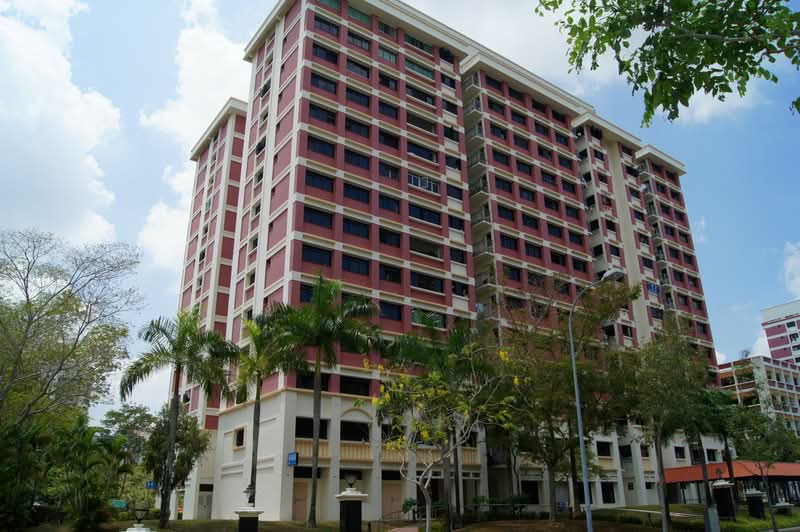 946 Hougang Street 92