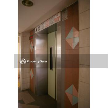 28 Jalan Bahagia