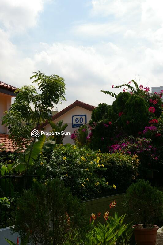 60 Jalan Bahagia #0