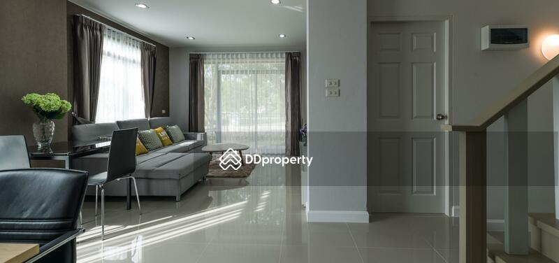 For Sale - Nawarat Village, Chiang Mai