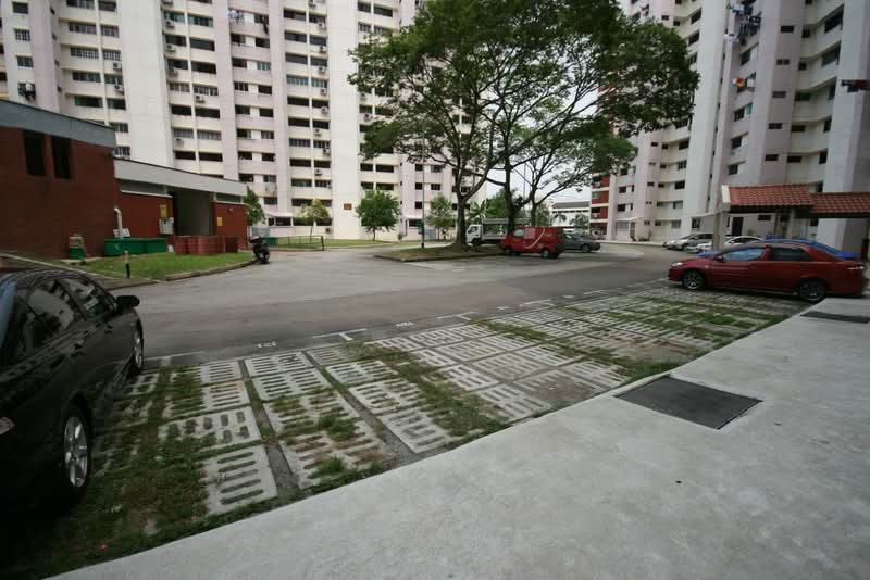 332 Jurong East Avenue 1