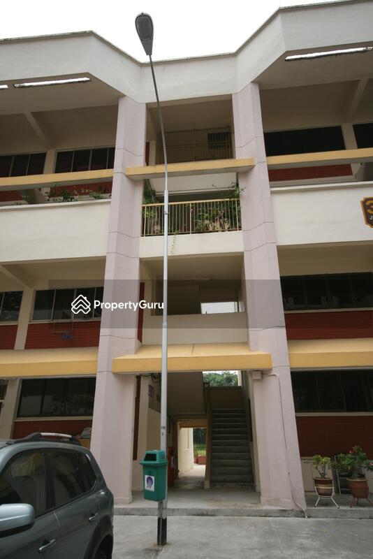 335 Jurong East Avenue 1 #0