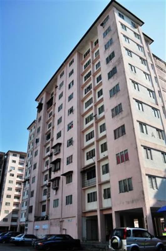Kenaria Condominium - iProperty.com.my
