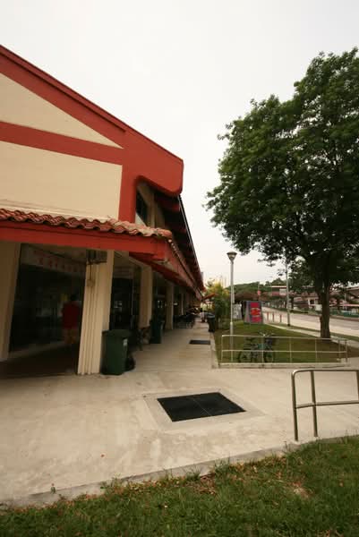 350 Jurong East Avenue 1, 350 Jurong East Avenue 1, 850 sqft, Shop / Shophouse For Rent, by Carrie Yap, 24528050 - CommercialGuru.com.sg