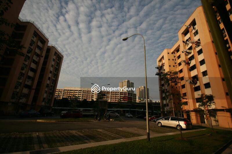 For Rent - 105 Jurong East Street 13