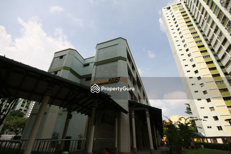 For Rent - 202 Jurong East Street 21