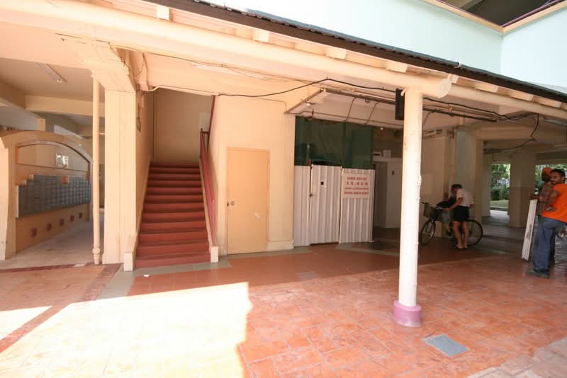 203 Jurong East Street 21