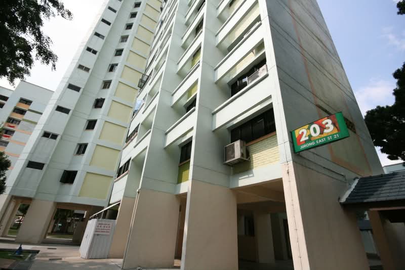 203 Jurong East Street 21