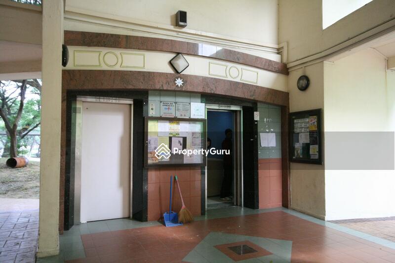 204 Jurong East Street 21 #0