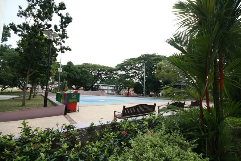 204 Jurong East Street 21