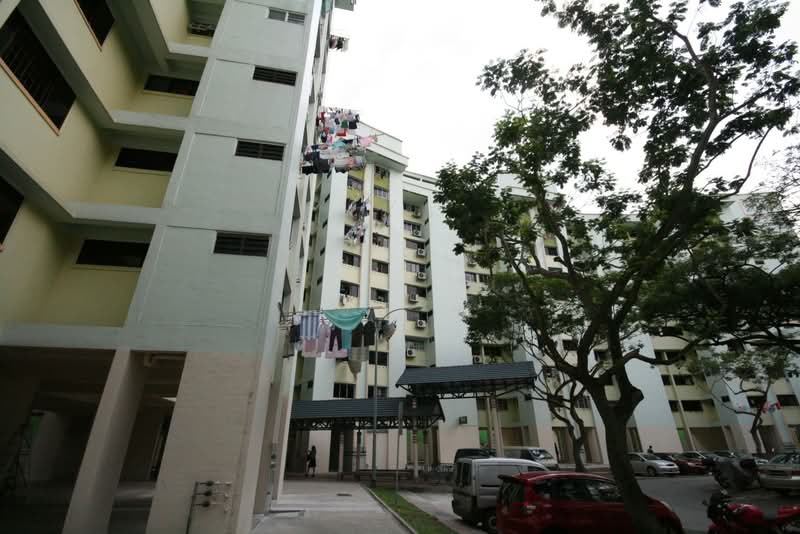 204 Jurong East Street 21
