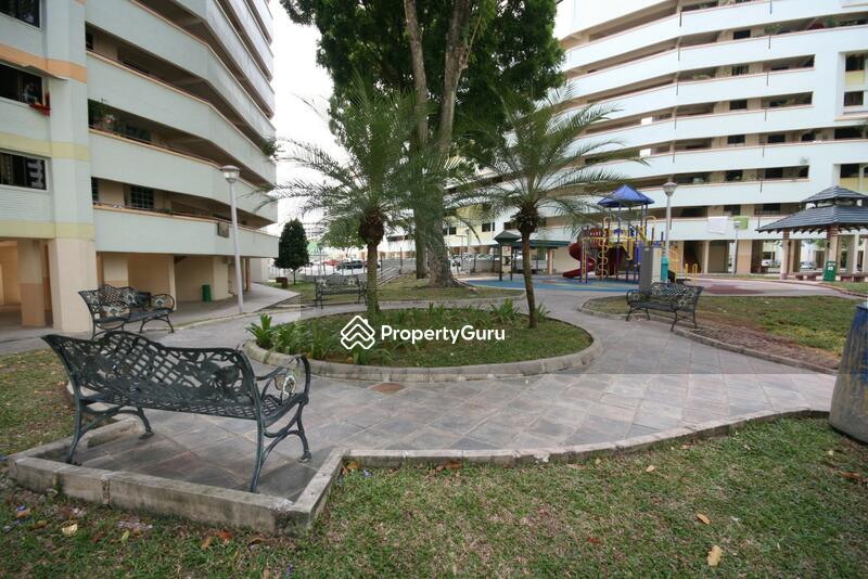205 Jurong East Street 21 #0