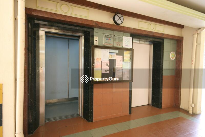 For Rent - 205 Jurong East Street 21