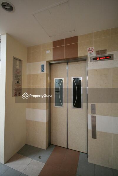 For Rent - 211 Jurong East Street 21