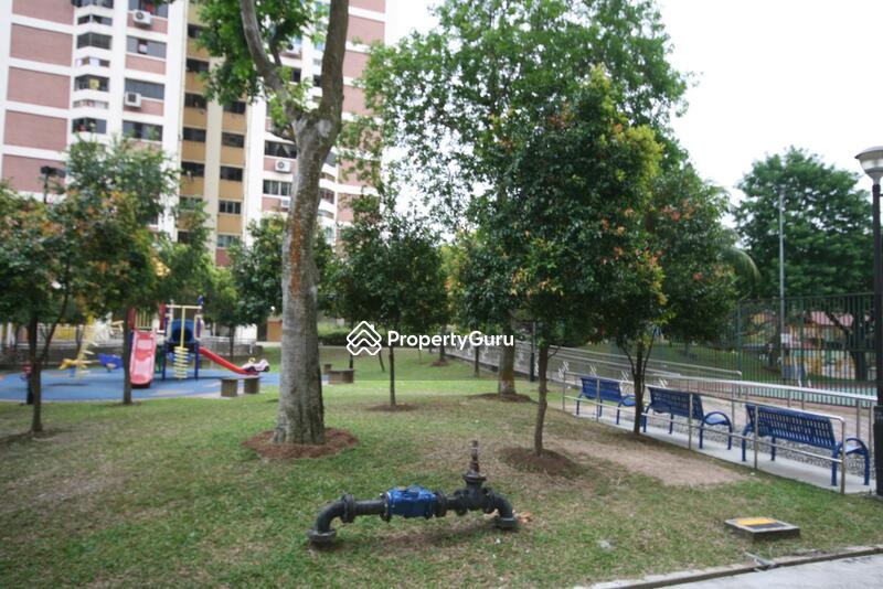 For Sale - 212 Jurong East Street 21