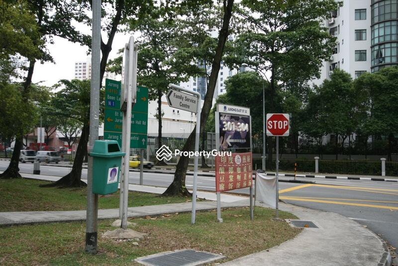 For Rent - 301 Jurong East Street 32
