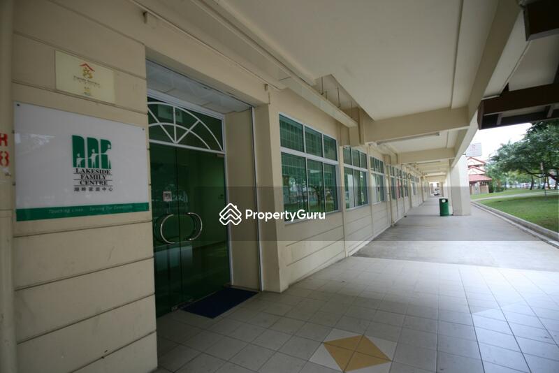 For Rent - 302 Jurong East Street 32