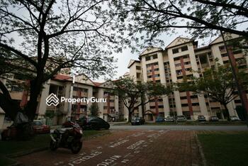 303 Jurong East Street 32