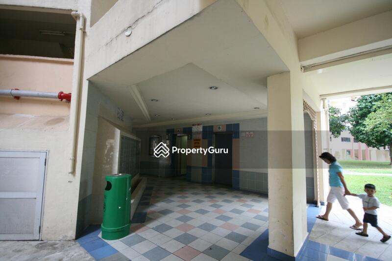 For Rent - 303 Jurong East Street 32