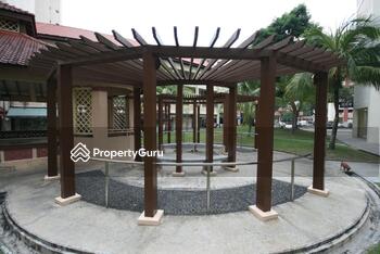 304 Jurong East Street 32