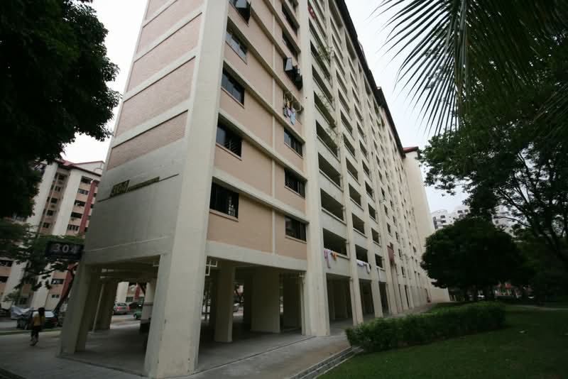 304 Jurong East Street 32