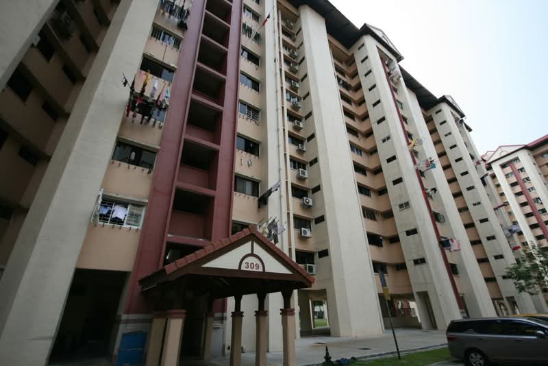 309 Jurong East Street 32